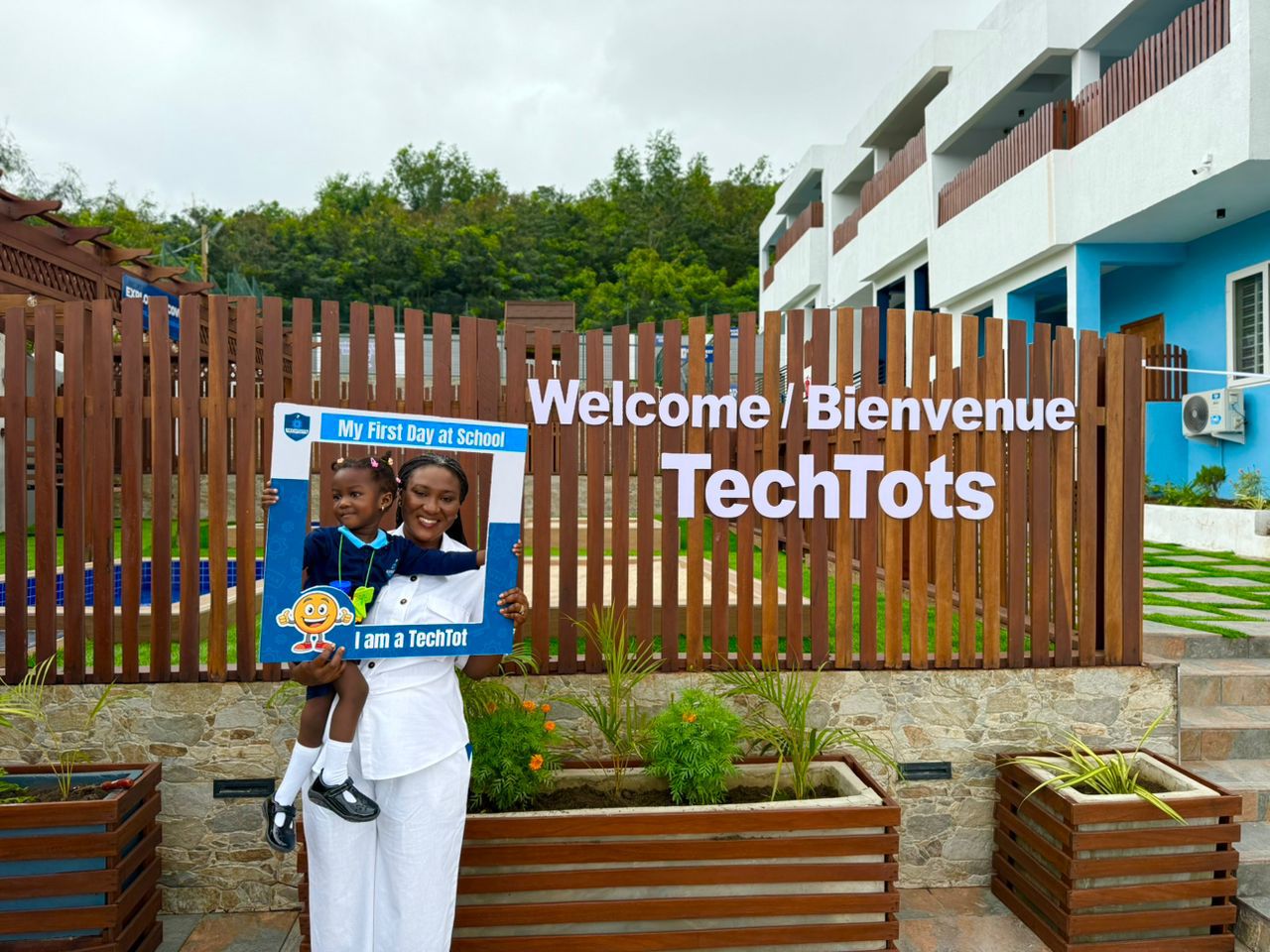 My First Day at School – I am a TechTot